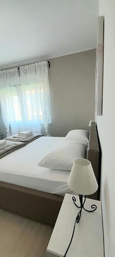 Villa Roso Kaštela Eksteriør billede